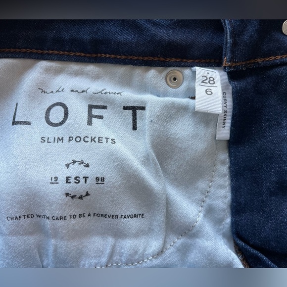 Ann Taylor Loft Curvy Skinny Dark Wash Jeans Size 28 Petite - Picture 3 of 4